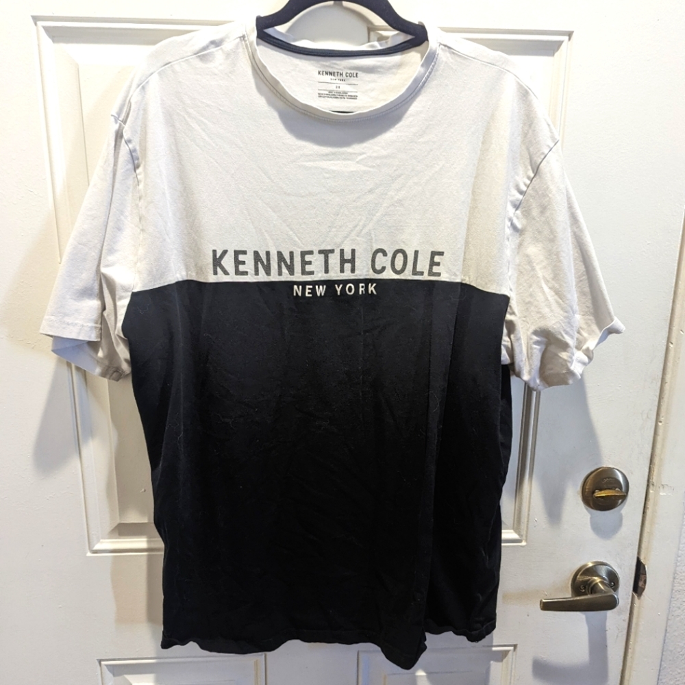 Kenneth Cole Tshirt